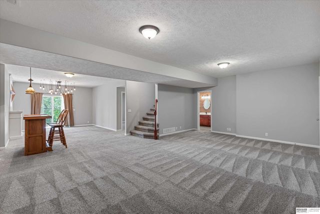 11910 N 161st Avenue, Bennington, NE 68007