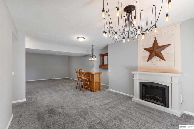 11910 N 161st Avenue, Bennington, NE 68007