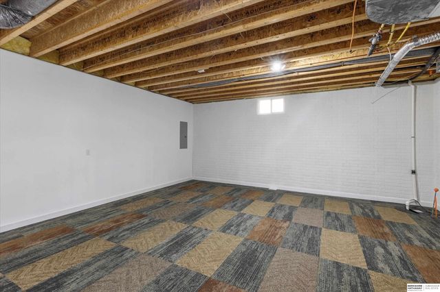 11910 N 161st Avenue, Bennington, NE 68007