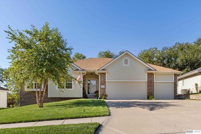 11910 N 161st Avenue, Bennington, NE 68007