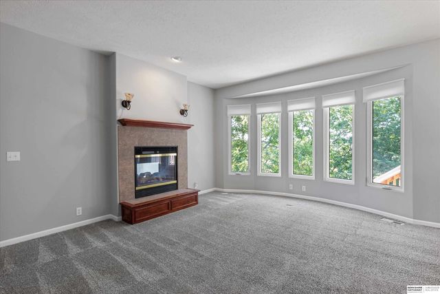 11910 N 161st Avenue, Bennington, NE 68007