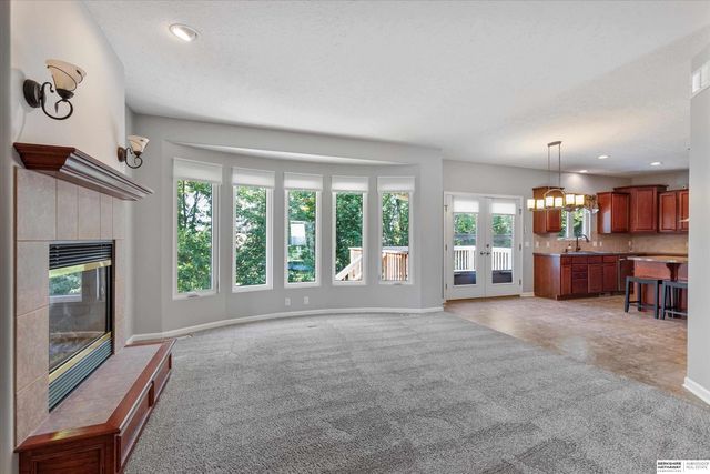 11910 N 161st Avenue, Bennington, NE 68007