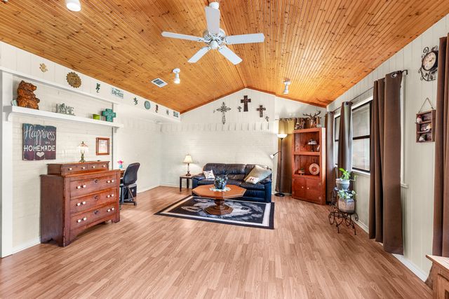 2826 Birchwood Lane, Commerce, TX 75428