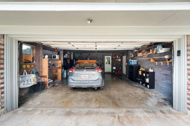 2826 Birchwood Lane, Commerce, TX 75428