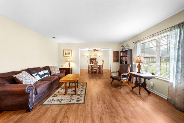 2826 Birchwood Lane, Commerce, TX 75428