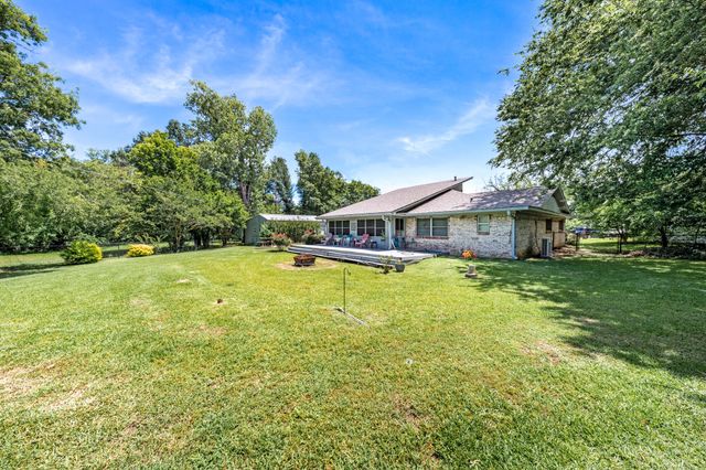2826 Birchwood Lane, Commerce, TX 75428