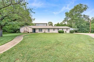 2826 Birchwood Lane, Commerce, TX 75428