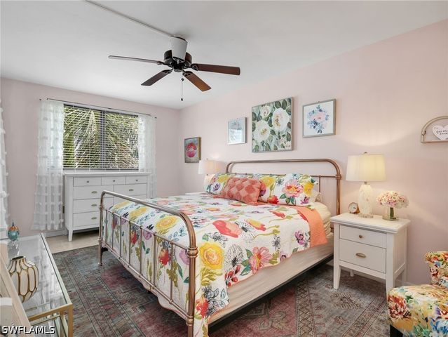 801 River Point DR 203, Naples, FL 34102