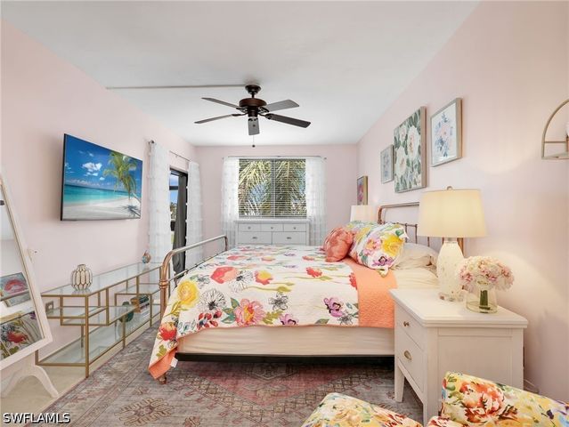 801 River Point DR 203, Naples, FL 34102