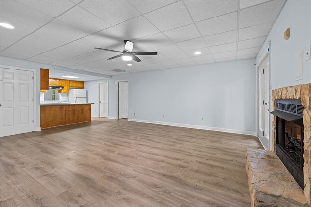 480 Pin Du Lac Drive, Central, SC 29630