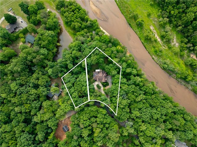 480 Pin Du Lac Drive, Central, SC 29630