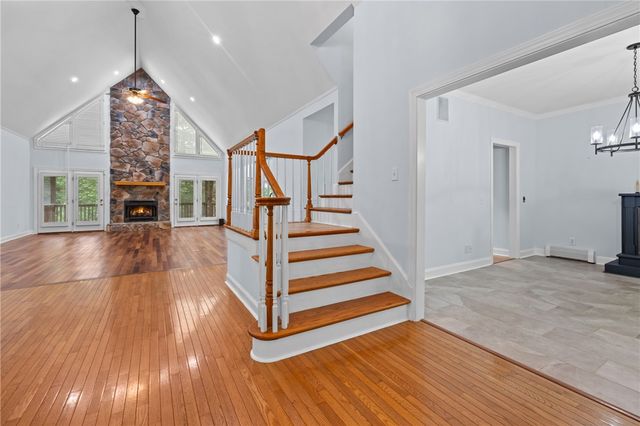 480 Pin Du Lac Drive, Central, SC 29630
