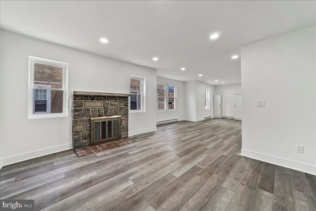 16 S 13TH ST, Darby, PA 19023