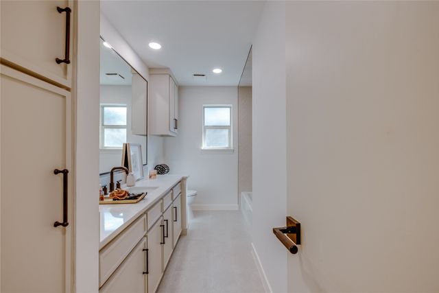 7017 Serrano Drive, Fort Worth, TX 76126