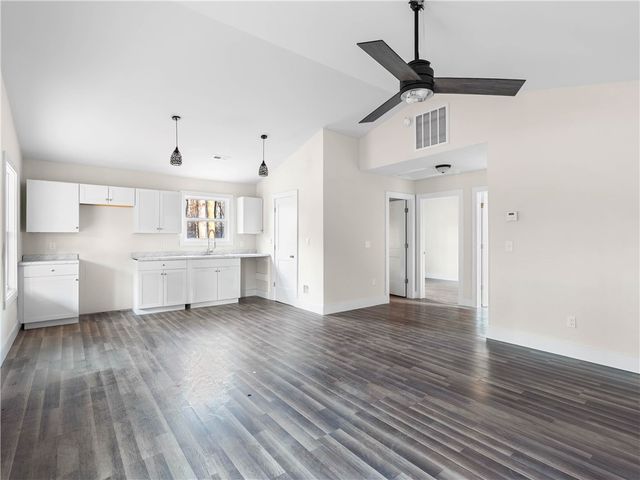 565 whippoorwill Lane, West Union, SC 29696