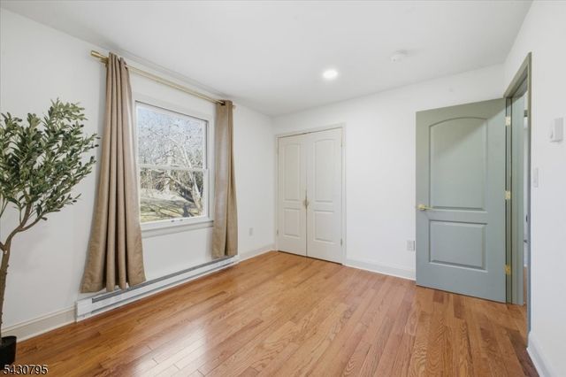 192 Bryans Rd, Washington Twp., NJ 08827