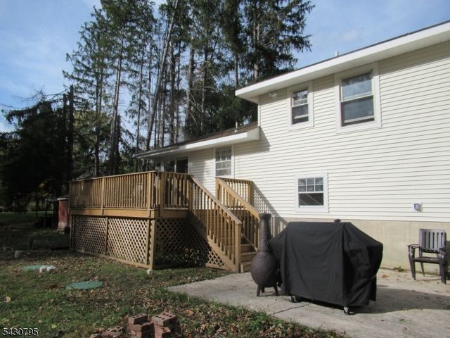 192 Bryans Rd, Washington Twp., NJ 08827