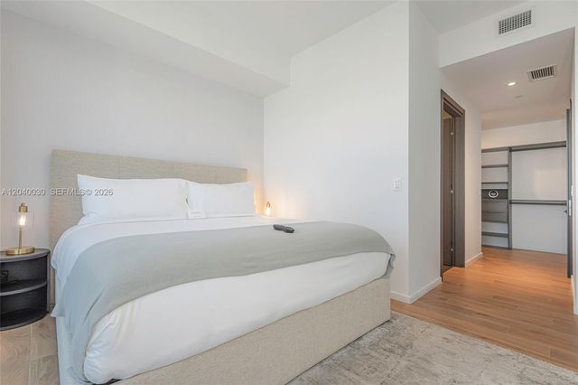 398 NE 5th Street 4001, Miami, FL 33132