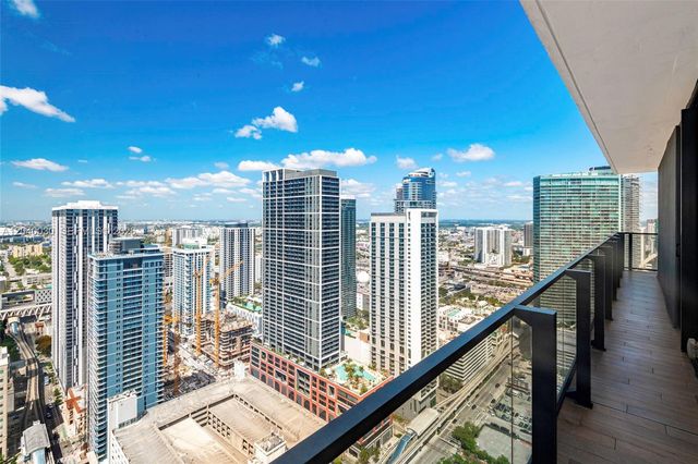398 NE 5th Street 4001, Miami, FL 33132