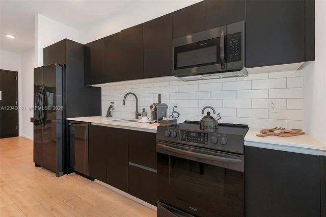 398 NE 5th Street 4001, Miami, FL 33132