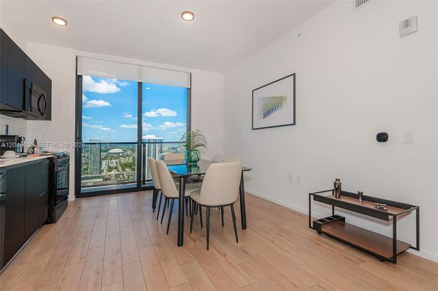 398 NE 5th Street 4001, Miami, FL 33132