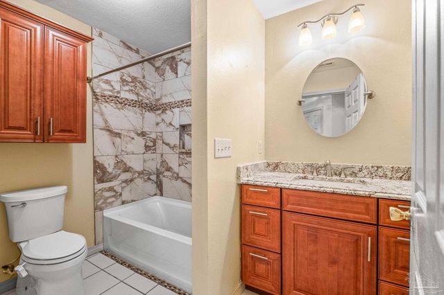 3311 Marcus Pointe Blvd, Pensacola, FL 32505