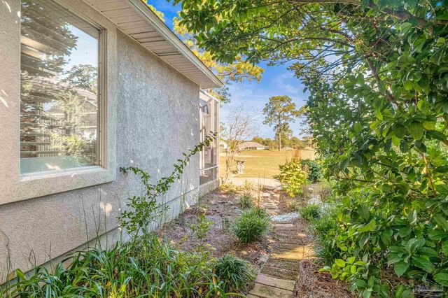 3311 Marcus Pointe Blvd, Pensacola, FL 32505
