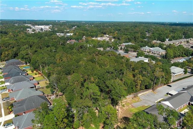 6447 Johnston Lane, Mobile, AL 36695