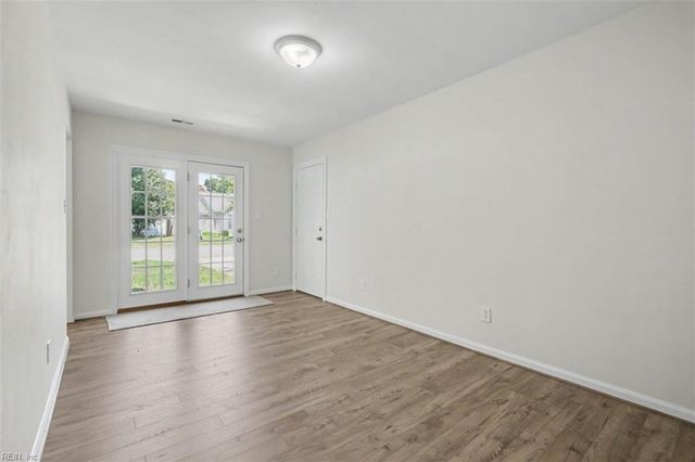123 Gallop PL, Newport News, VA 23608