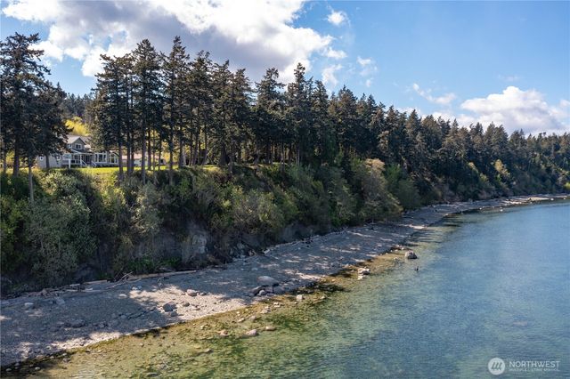 9367 Marshall Road, Bow, WA 98232