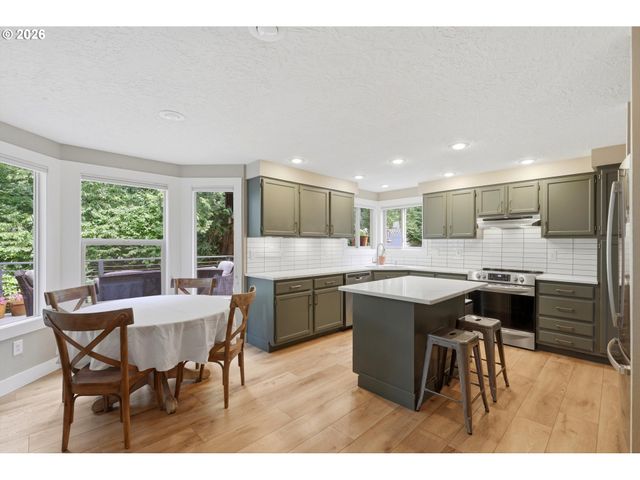 1386 Se CONDOR Pl, Gresham, OR 97080
