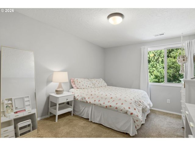1386 Se CONDOR Pl, Gresham, OR 97080