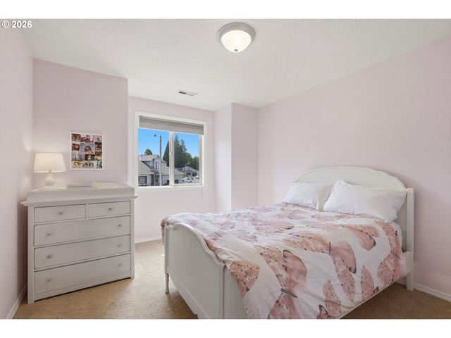 1386 Se CONDOR Pl, Gresham, OR 97080