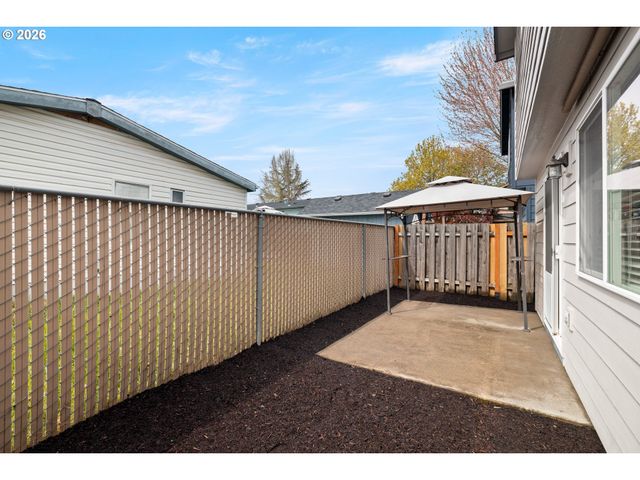 413 S LAIR Ln, Newberg, OR 97132