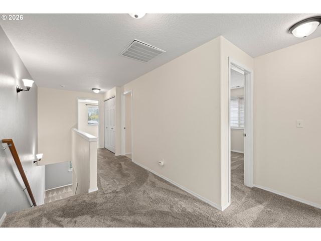 413 S LAIR Ln, Newberg, OR 97132