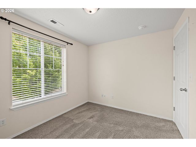 413 S LAIR Ln, Newberg, OR 97132