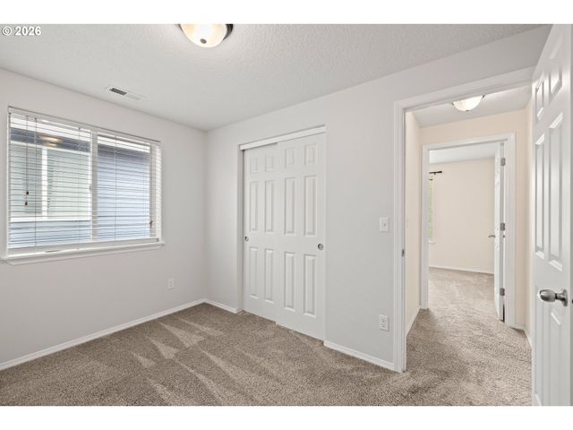 413 S LAIR Ln, Newberg, OR 97132