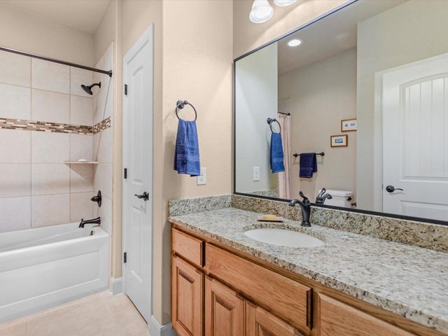 192 Copper Ridge Drive, La Vernia, TX 78121