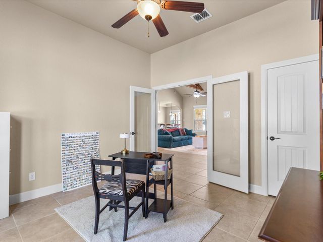 192 Copper Ridge Drive, La Vernia, TX 78121