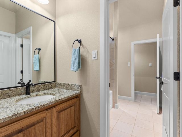 192 Copper Ridge Drive, La Vernia, TX 78121