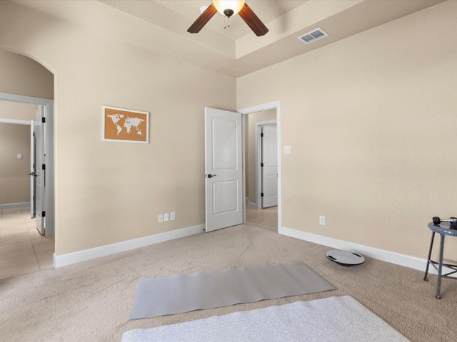 192 Copper Ridge Drive, La Vernia, TX 78121