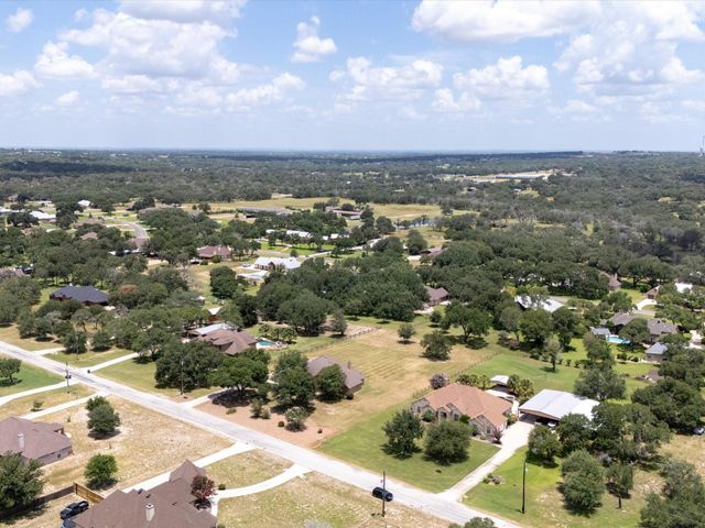 192 Copper Ridge Drive, La Vernia, TX 78121