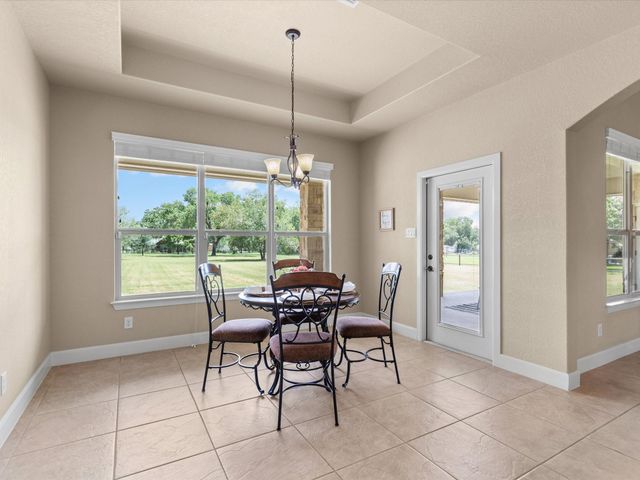 192 Copper Ridge Drive, La Vernia, TX 78121