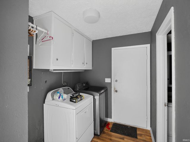 5155 W Timberwood Drive, Newburgh, IN 47630