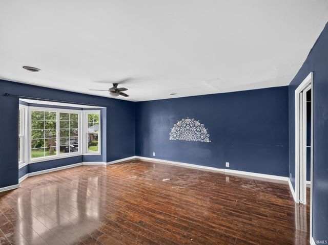 5155 W Timberwood Drive, Newburgh, IN 47630