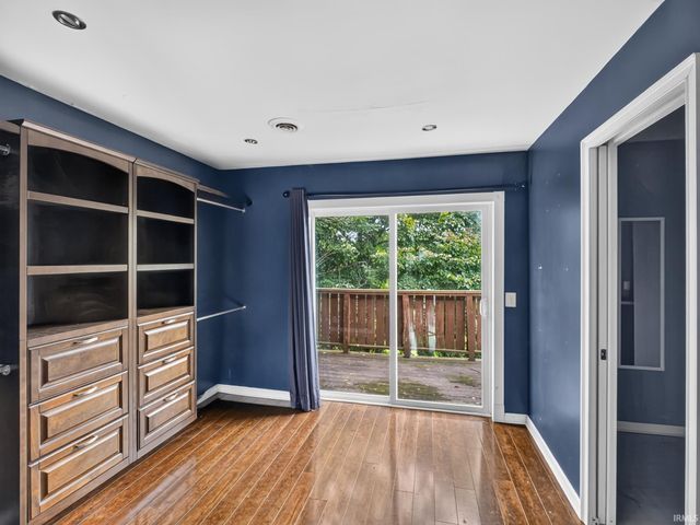 5155 W Timberwood Drive, Newburgh, IN 47630