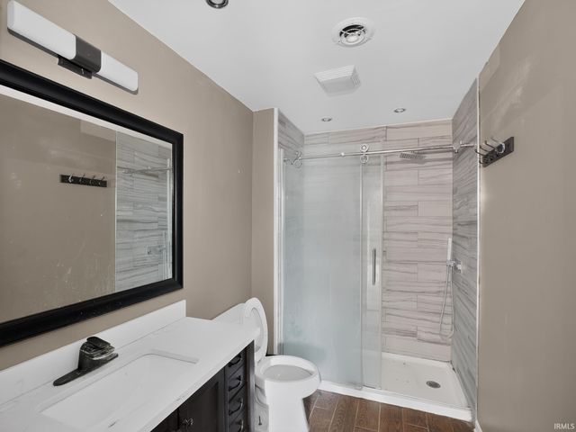 5155 W Timberwood Drive, Newburgh, IN 47630