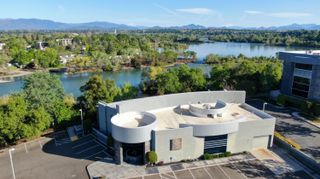 202 Hemsted Drive, Redding, CA 96002