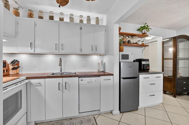 290 Oakridge Q 290, Deerfield Beach, FL 33442