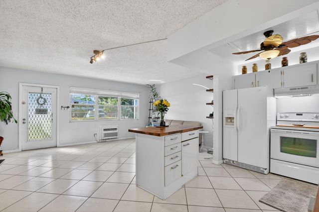 290 Oakridge Q 290, Deerfield Beach, FL 33442